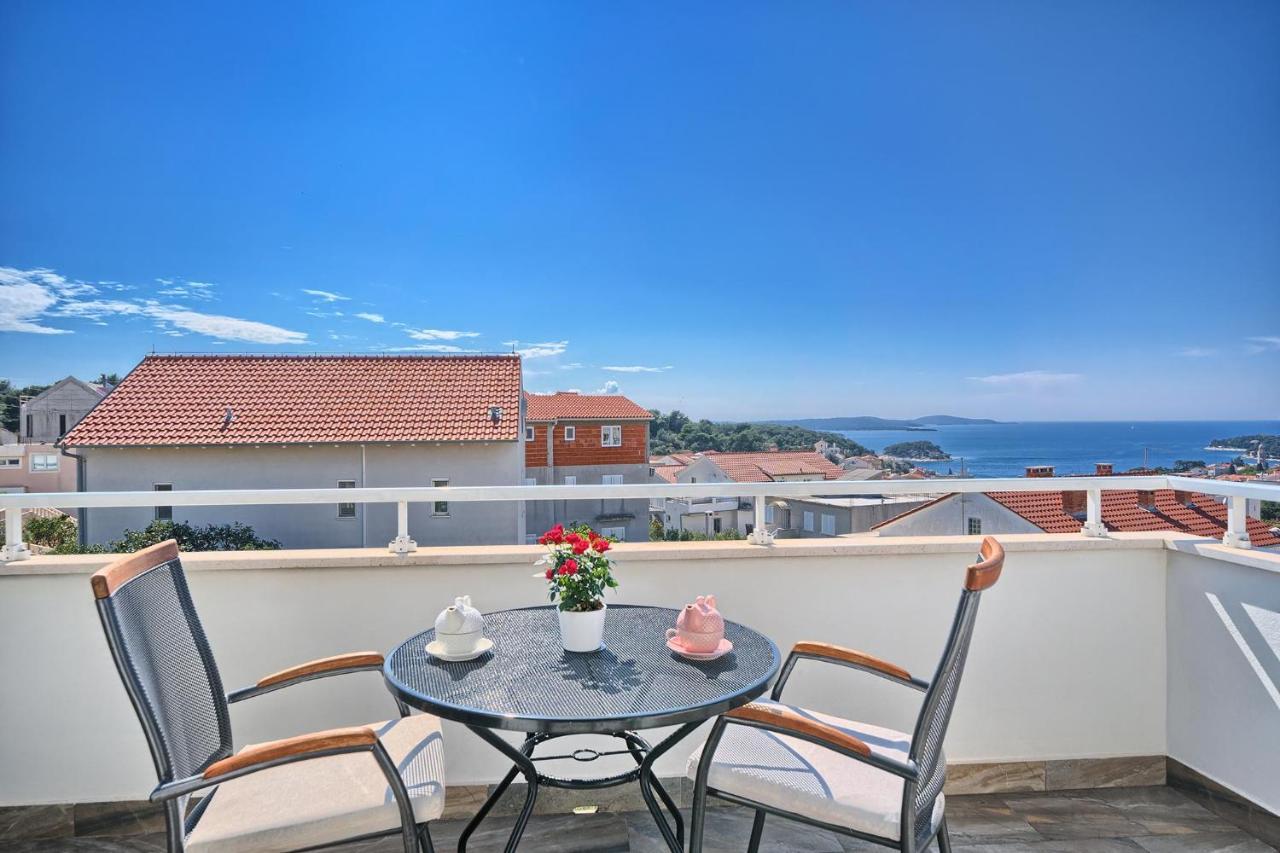 Apartments Irena Hvar Town Exteriér fotografie